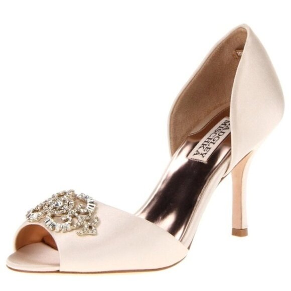 Badgley Mischka Salsa Embellished pump (7.5)